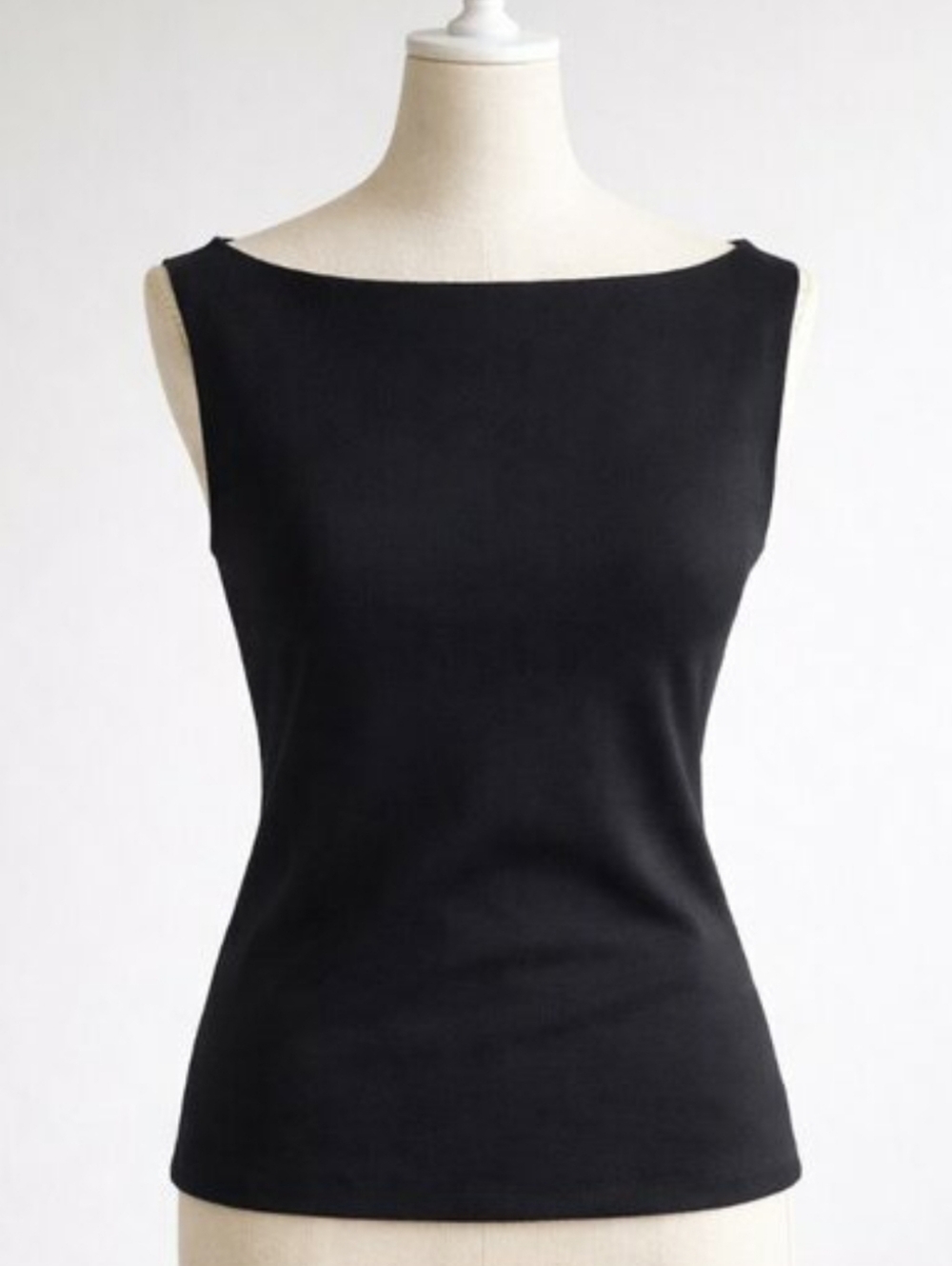 PrettyLittleThing Black Sleeveless Top | Minimalist | Size 6